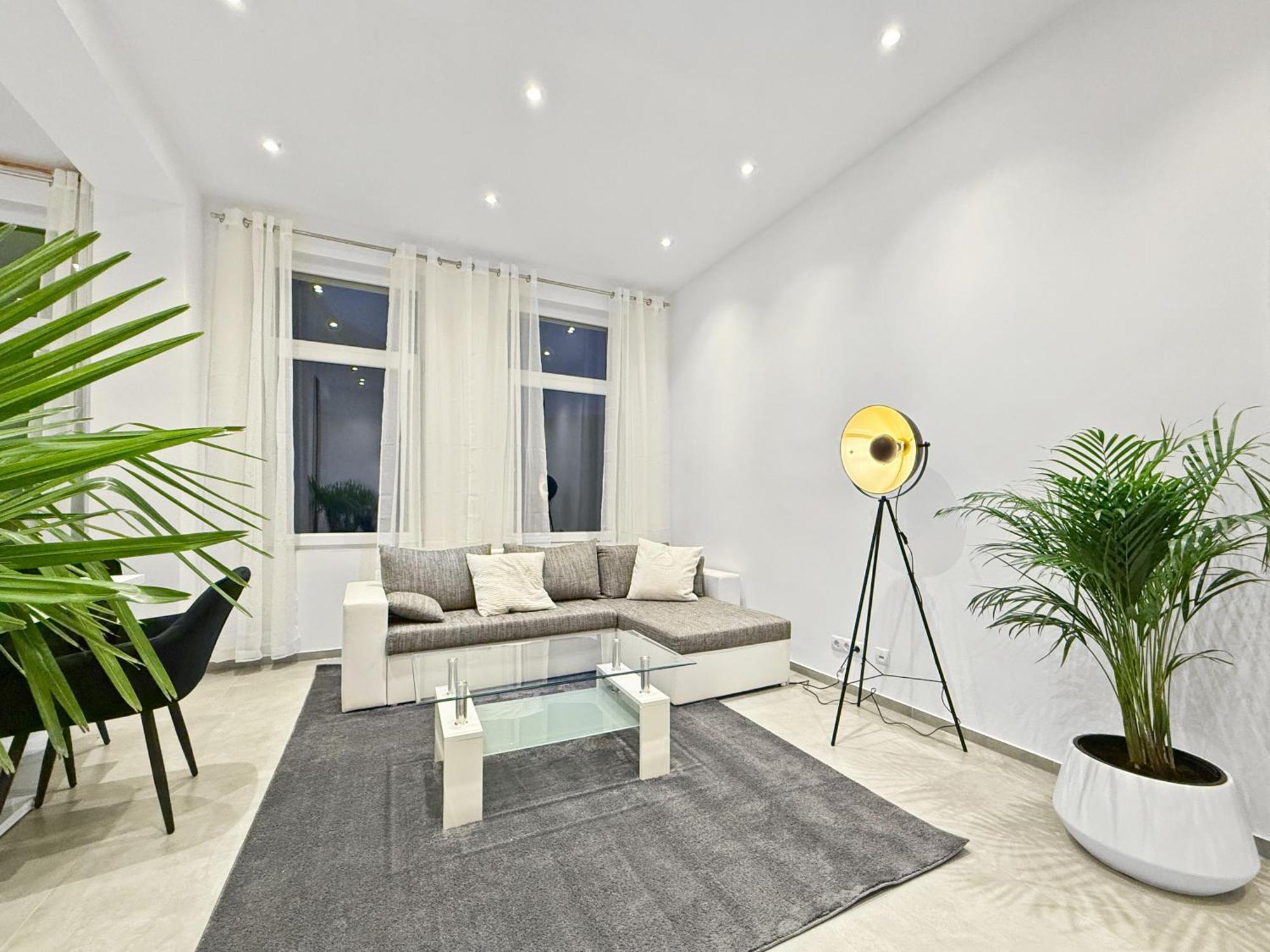 Apartment Premium Mit Balkon Und 3 Br *