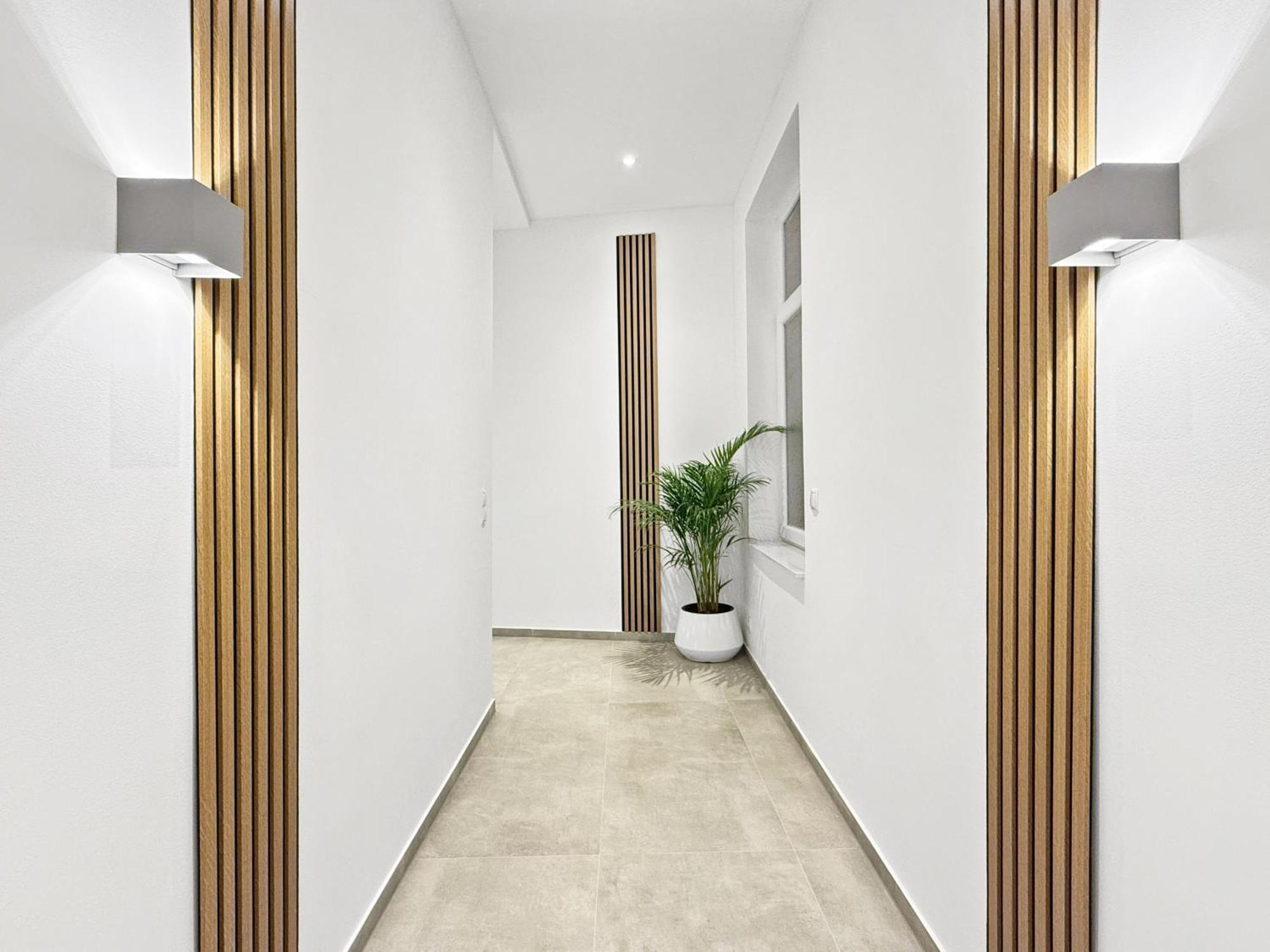 Premium Mit Balkon Und 3 Br Hannover